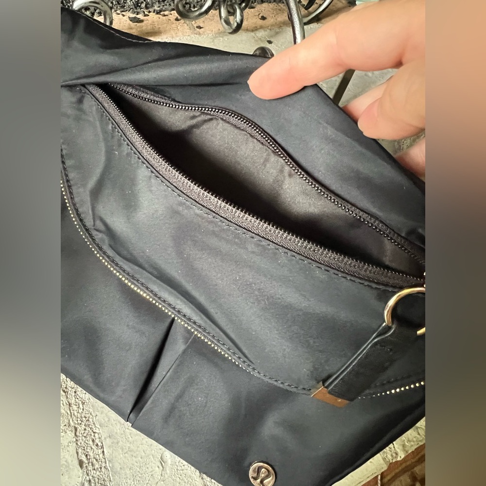 Lululemon All Night Festival Bag Micro 1.5L - Picture 14 of 14